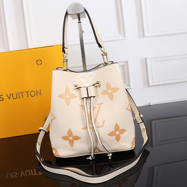 ���C���B�g���o�b�O�R�s�[M45716A[M45716A]