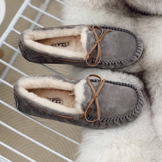 UGG wlCRs[X5612E [X5612E]