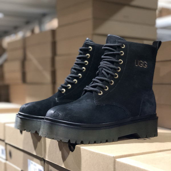 UGG wlCRs[X22350A