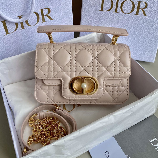 �f�B�I�[�� �o�b�O�R�s�[D6551